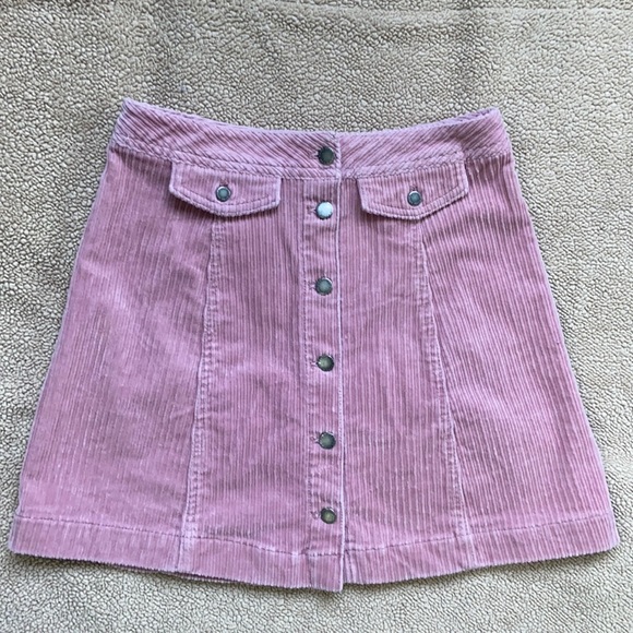 H&M velvet button down skirt🎁24 hour Price drop! - Picture 1 of 4